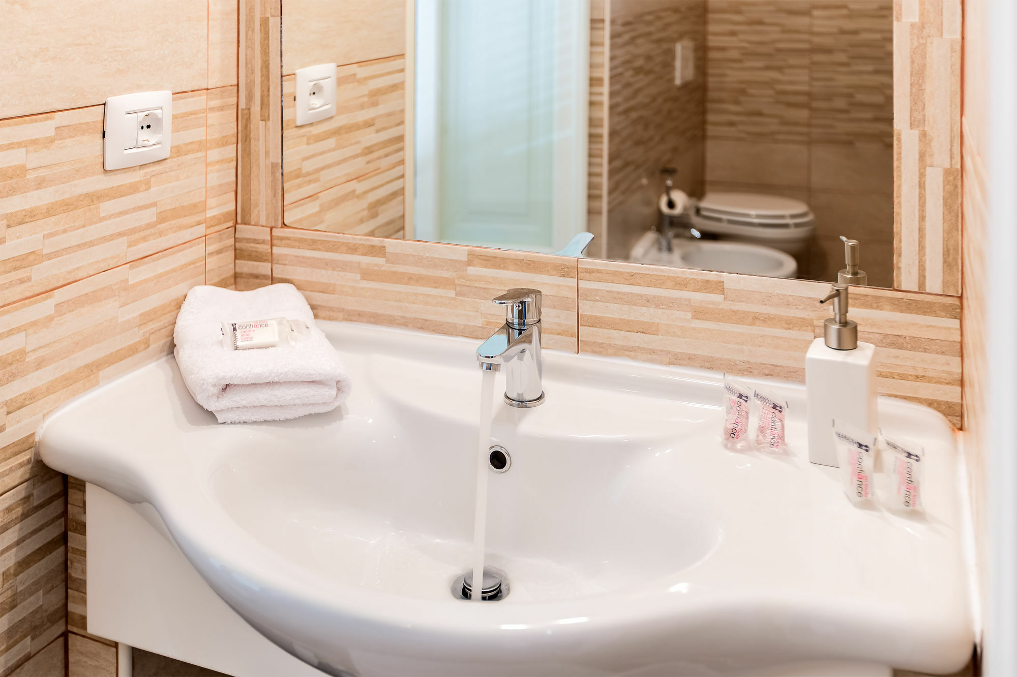 Onda Marina Rooms Каляри Екстериор снимка